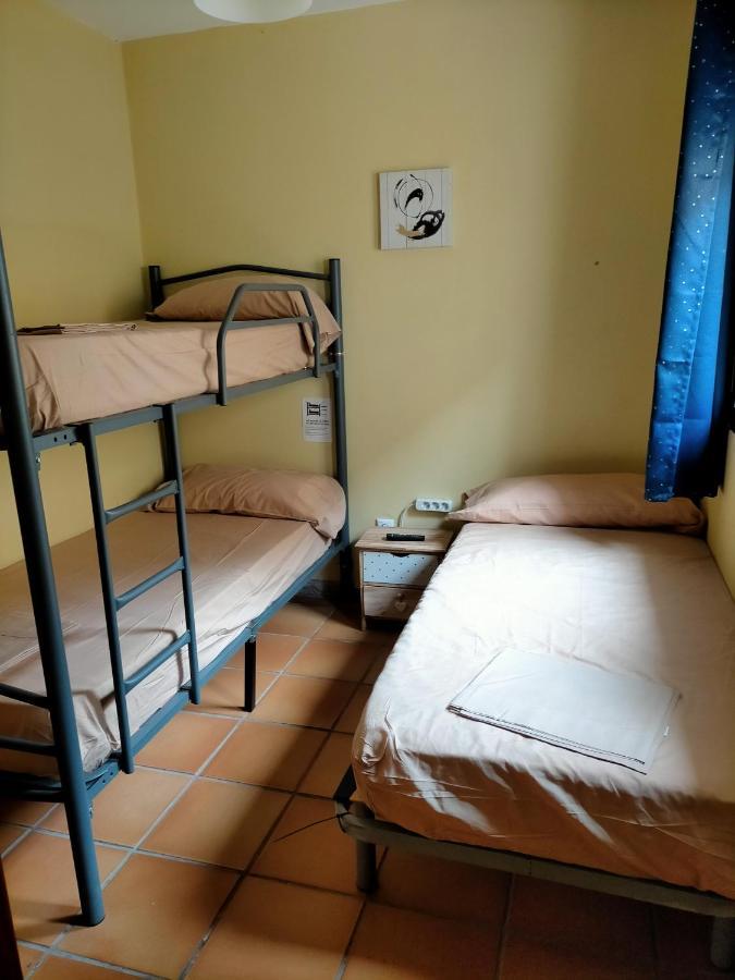 Albergue Santa Barbara Aliaga エクステリア 写真